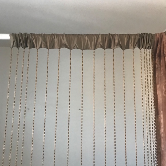 Chain Window Curtain - 2 panels - Picture 5 of 6